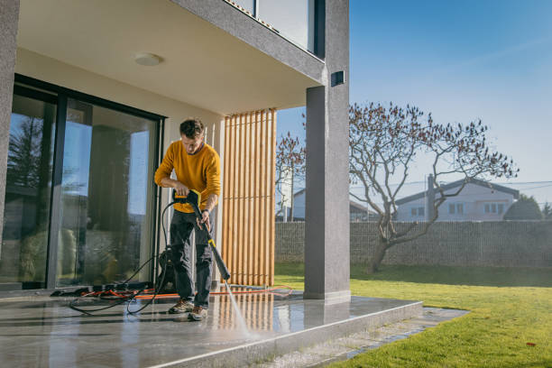 Animal Enclosure Cleaning in Osceola, WI